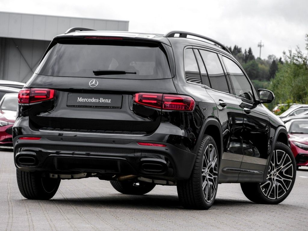 Mercedes-Benz GLB 250 2026 г. Чёрный, пробег 11042 км
