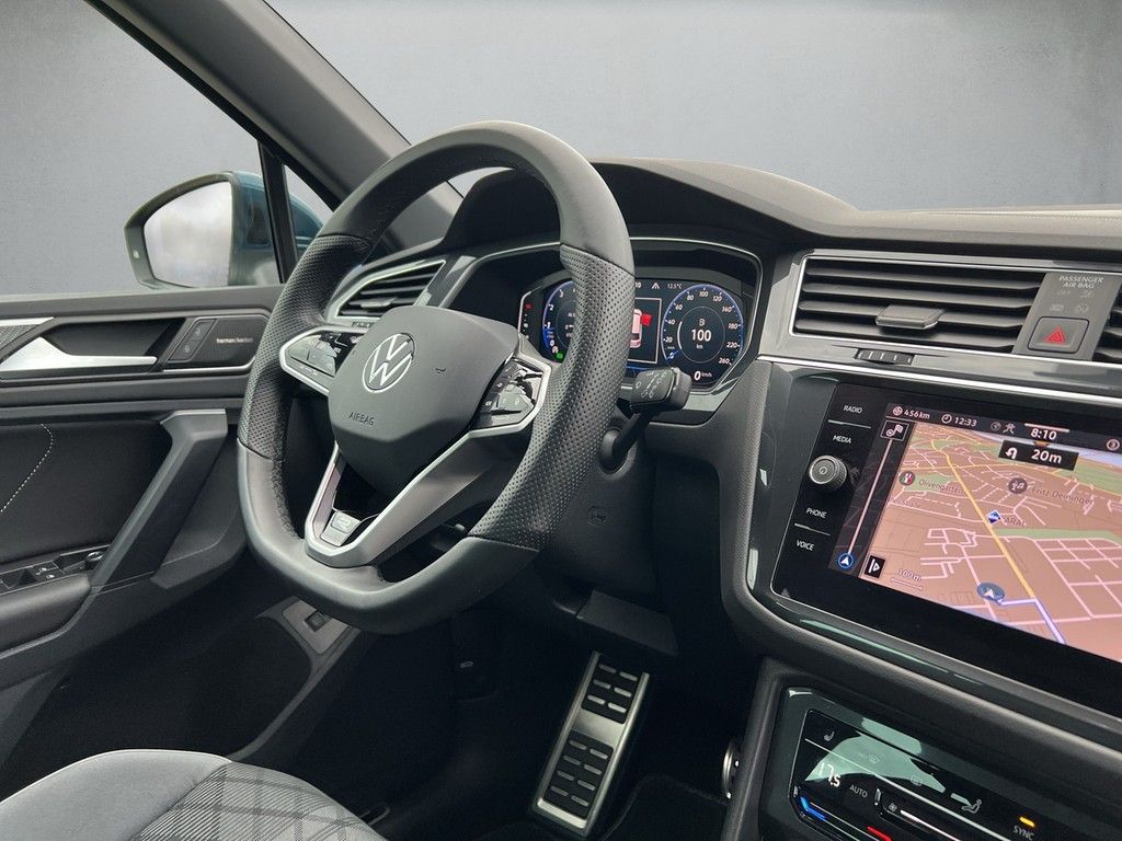 Volkswagen Tiguan 2023 г. Синий, пробег 23685 км