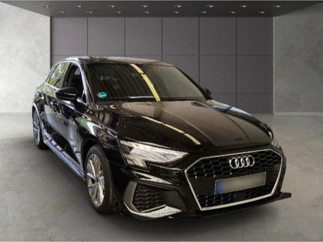 Audi A3 2023 г. Чёрный, пробег 33400 км