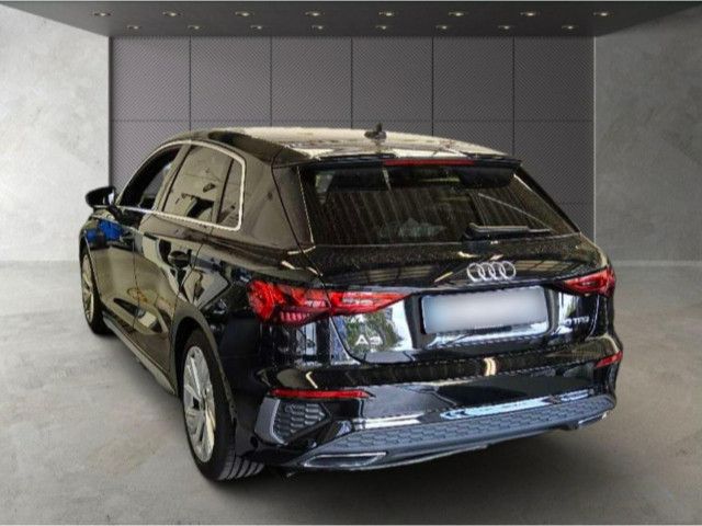 Audi A3 2023 г. Чёрный, пробег 33400 км