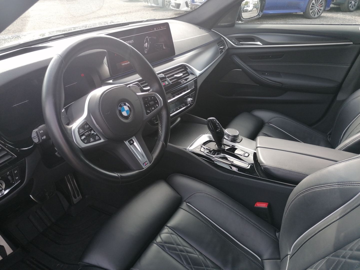BMW 540 2022 г. Серый, пробег 44068 км