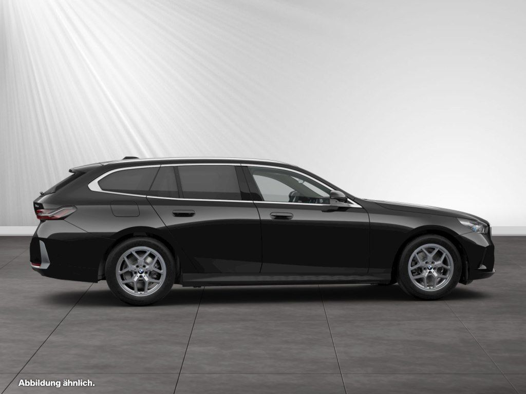 BMW 520 2025 г. Чёрный, пробег 22990 км