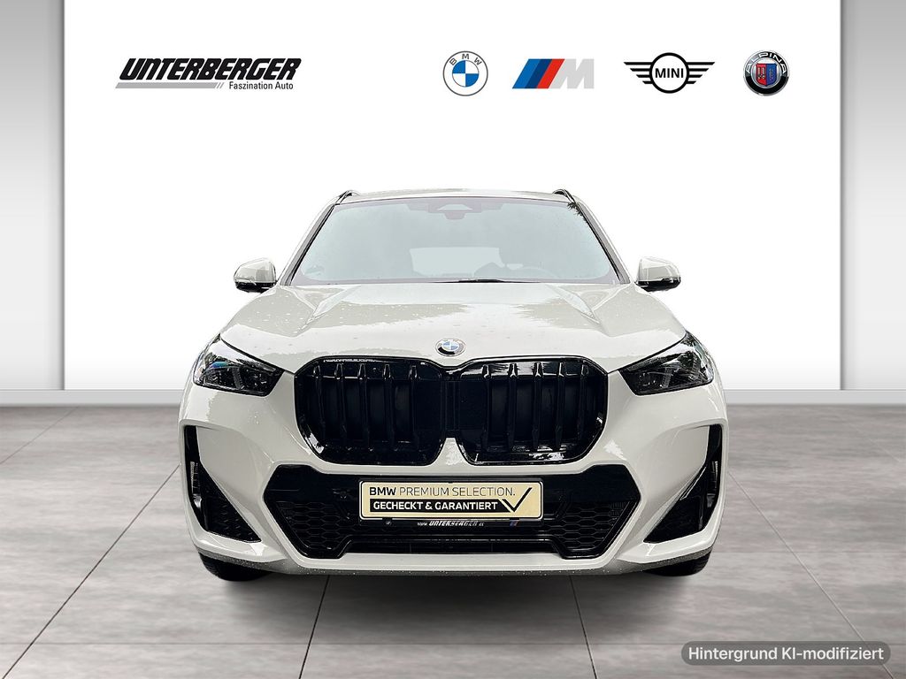 BMW X1 2025 г. Белый, пробег 13500 км
