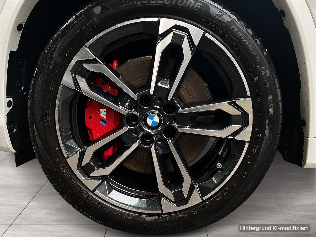 BMW X1 2025 г. Белый, пробег 13500 км