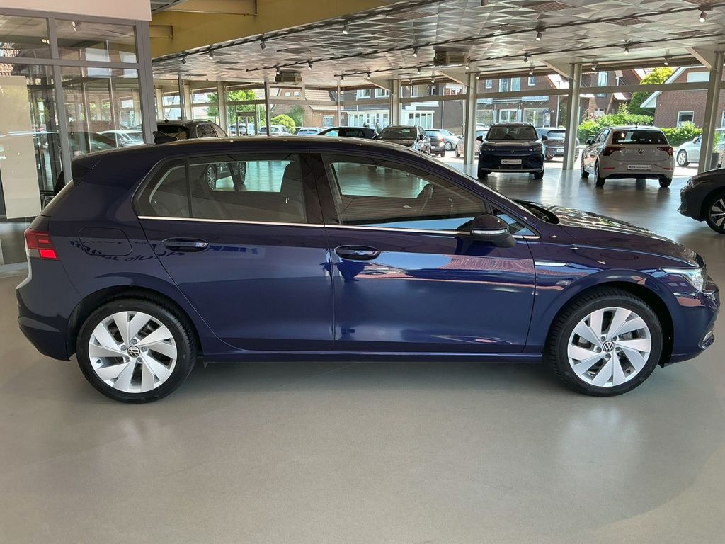 Volkswagen Golf 2022 г. Синий, пробег 21644 км