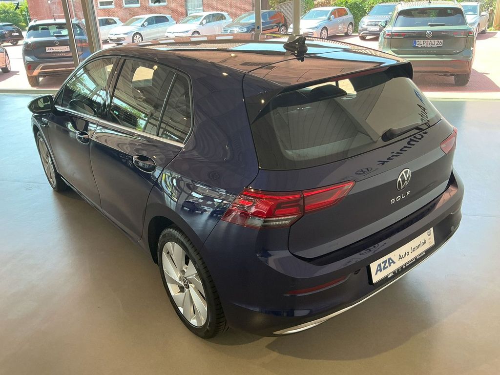 Volkswagen Golf 2022 г. Синий, пробег 21644 км