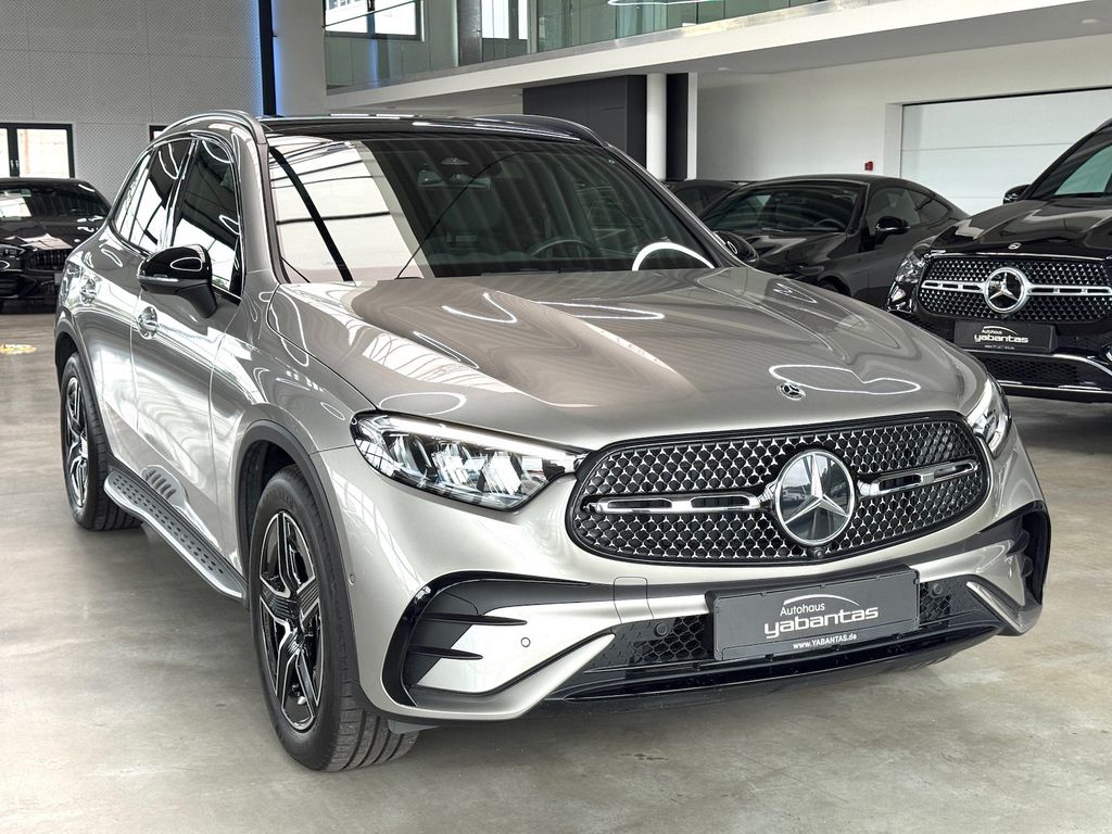 Mercedes-Benz GLC 300 2024 г. Серебристый, пробег 9900 км