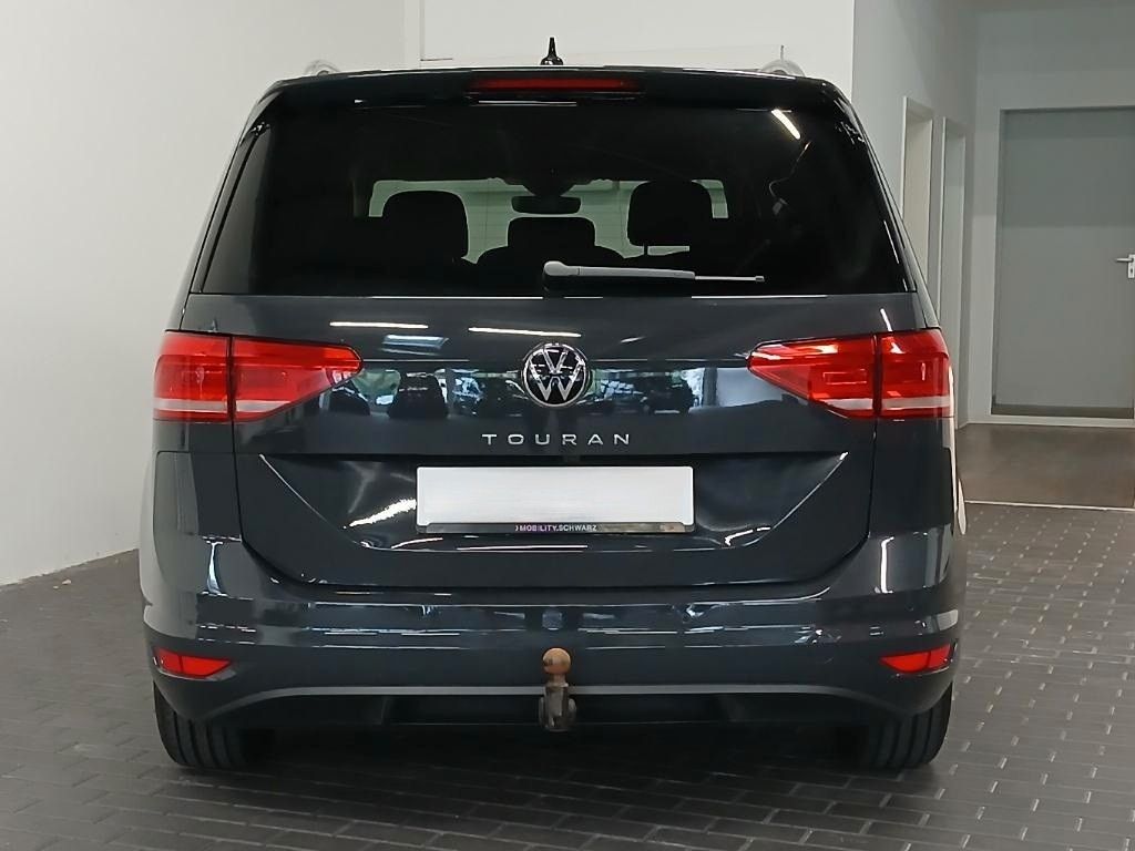 Volkswagen Touran 2025 г. Серый, пробег 23800 км