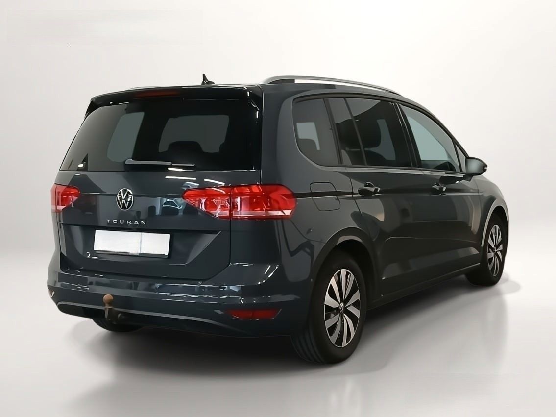 Volkswagen Touran 2025 г. Серый, пробег 23800 км