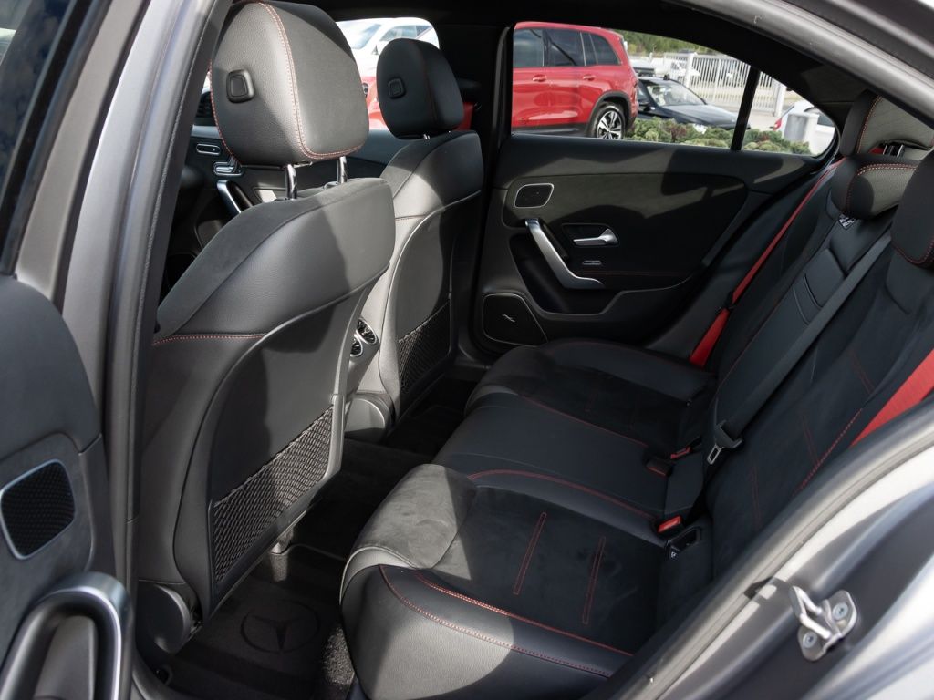 Mercedes-Benz A 35 AMG 2023 г. Серый, пробег 45600 км