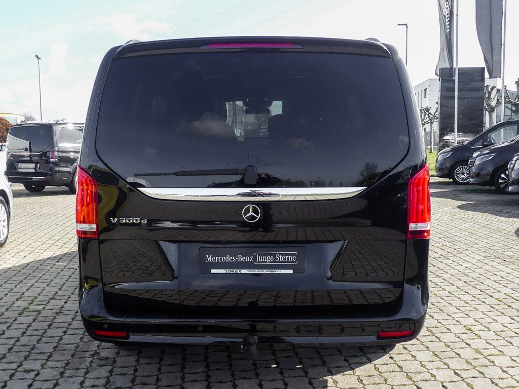 Mercedes-Benz V 300 2023 г. Чёрный, пробег 53300 км
