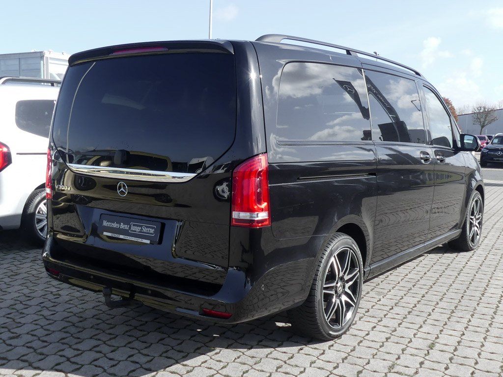 Mercedes-Benz V 300 2023 г. Чёрный, пробег 53300 км
