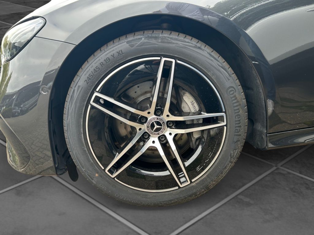 Mercedes-Benz E 200 2025 г. Серый, пробег 24400 км