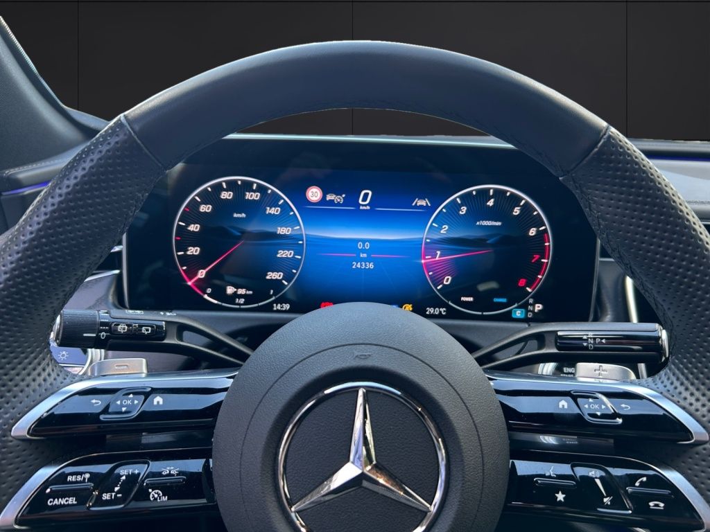 Mercedes-Benz E 200 2025 г. Серый, пробег 24400 км