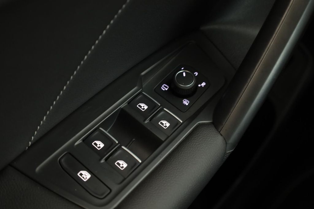 Volkswagen TIGUAN ALLSPACE 2024 г. Чёрный, пробег 33700 км