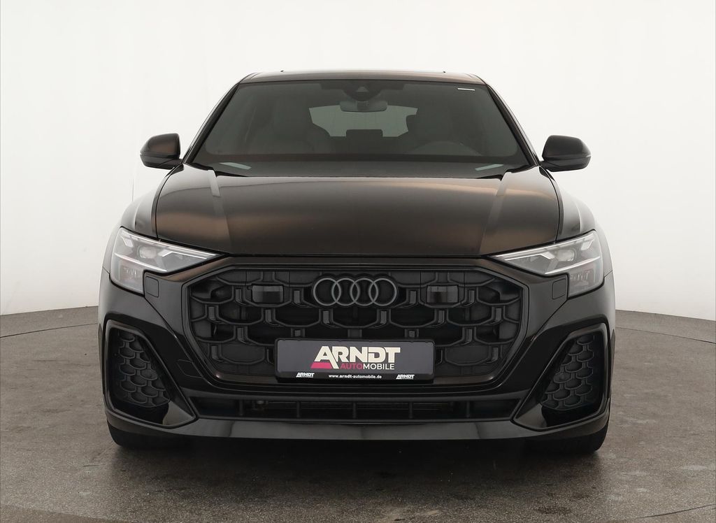 Audi Q8 2025 г. Чёрный, пробег 49400 км