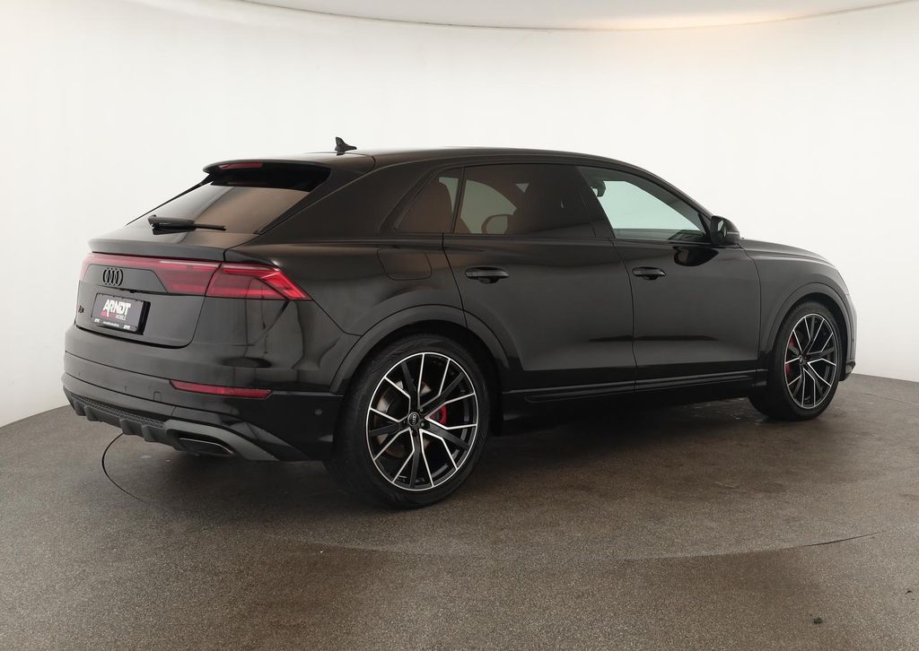 Audi Q8 2025 г. Чёрный, пробег 49400 км