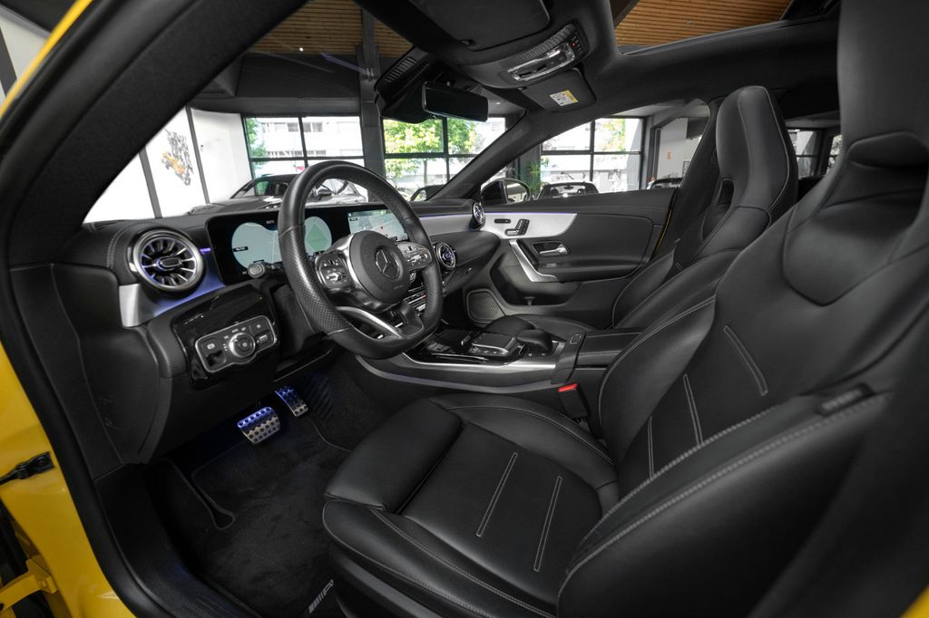 Mercedes-Benz CLA 35 AMG SHOOTING BRAKE 2021 г. Жёлтый, пробег 46700 км