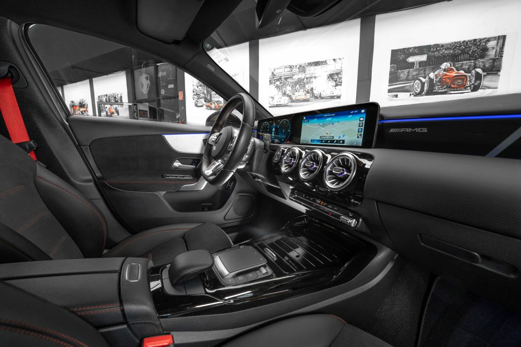 Mercedes-Benz A 35 AMG 2021 г. Серый, пробег 44700 км