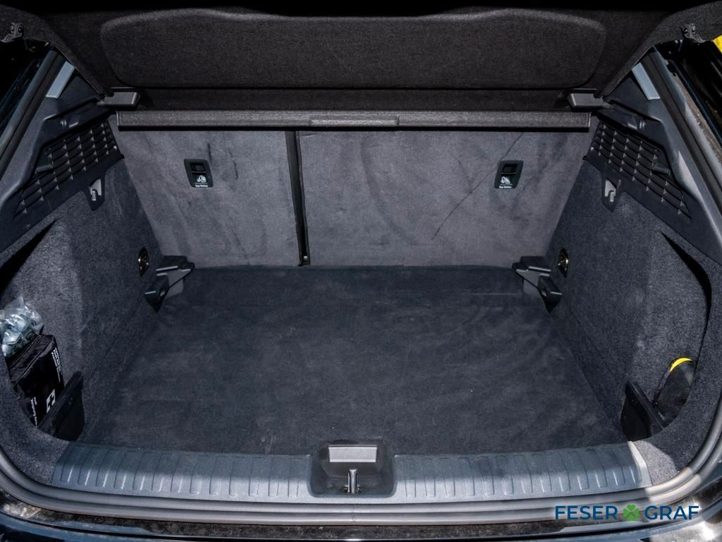 Audi A3 2025 г. Чёрный, пробег 27419 км