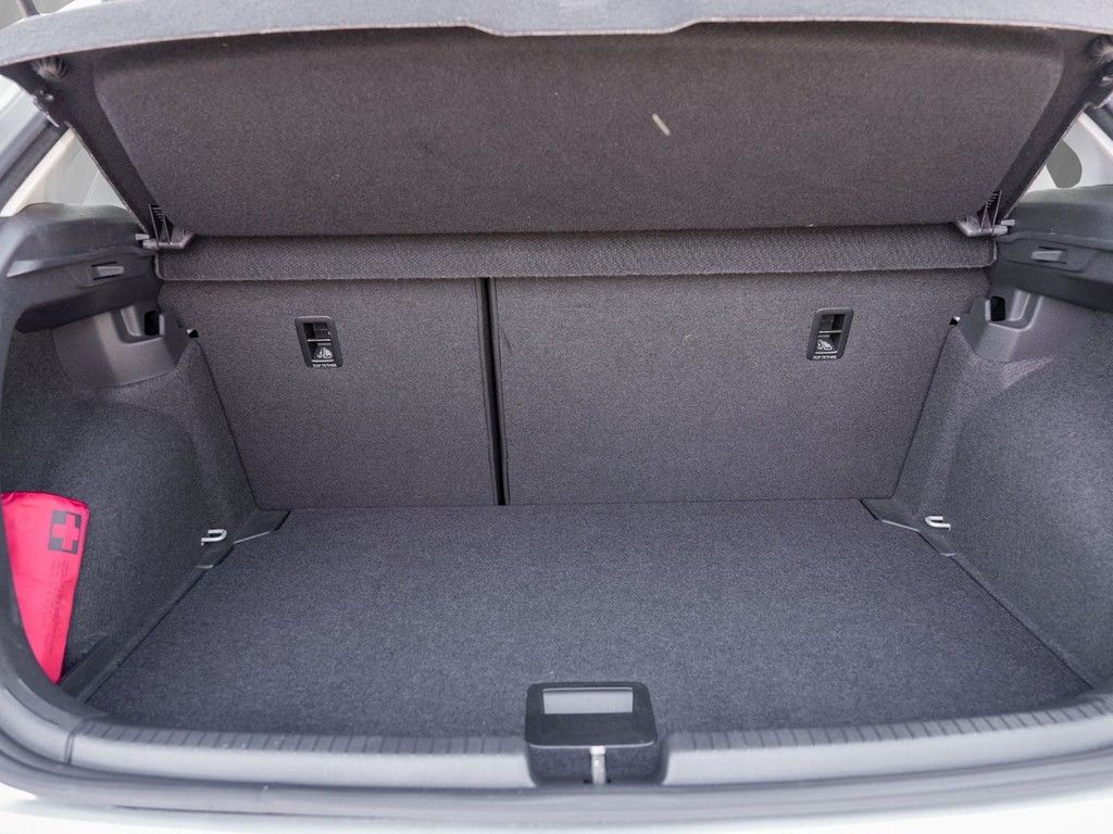 Volkswagen Polo 2022 г. Серебристый, пробег 37622 км