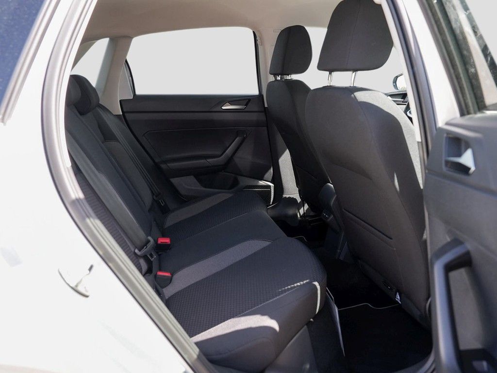 Volkswagen Polo 2022 г. Серебристый, пробег 37622 км