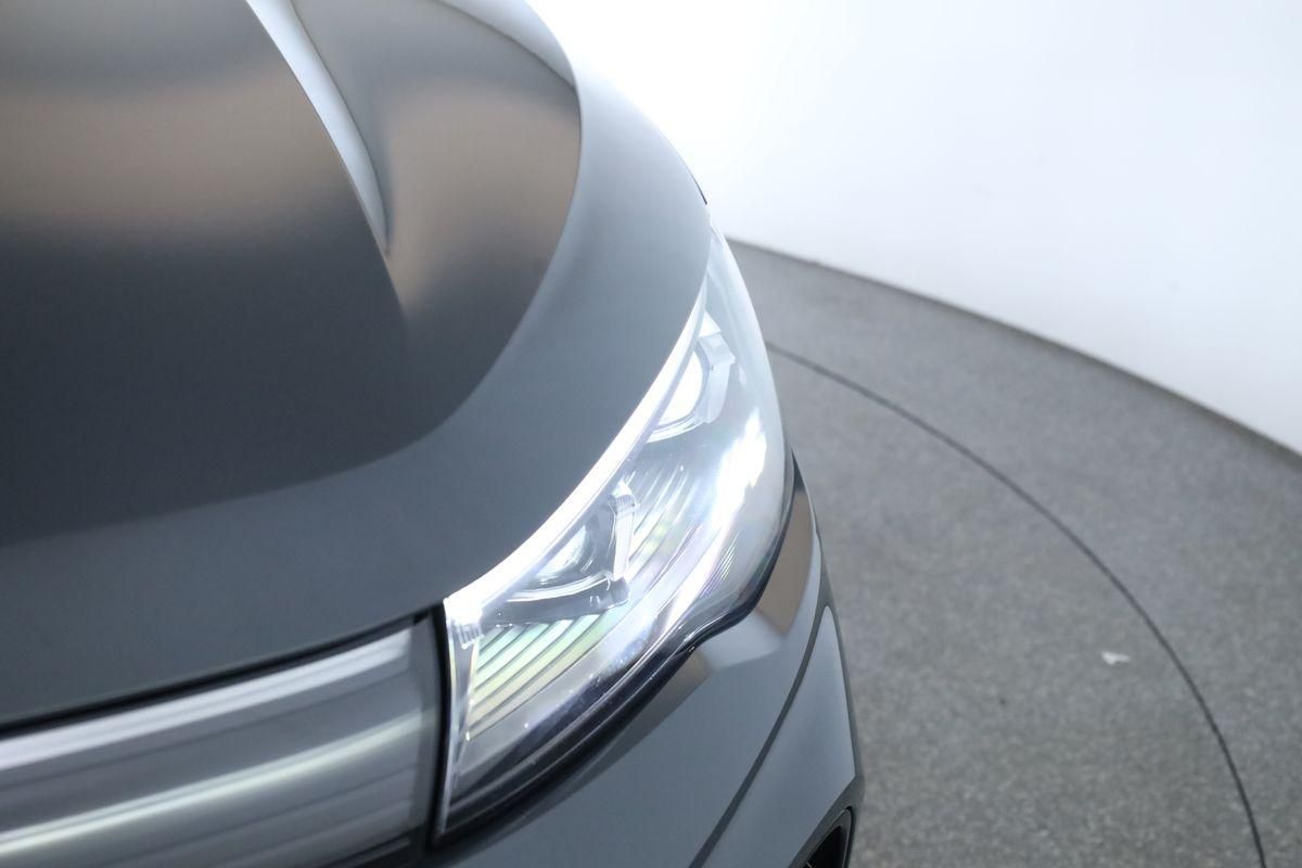 Volkswagen Tiguan 2025 г. Серый, пробег 36500 км