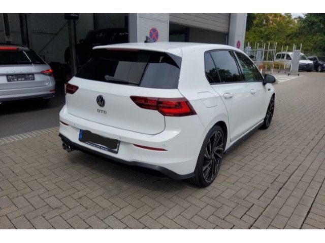 Volkswagen Golf 2021 г. Белый, пробег 54903 км