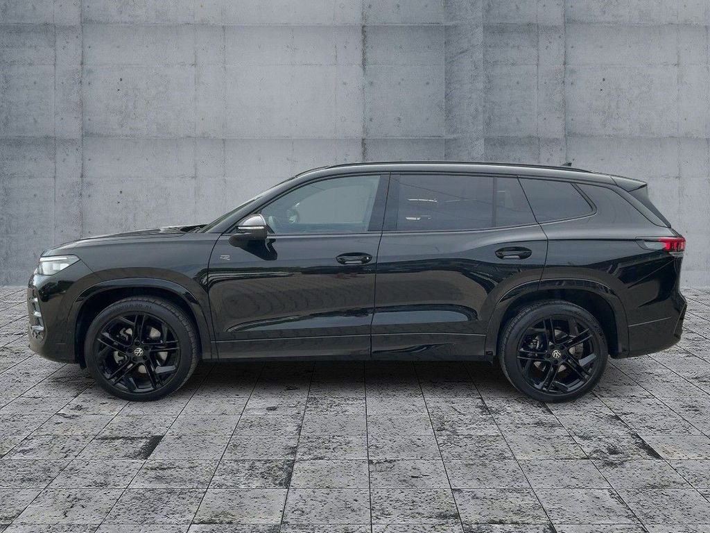 Volkswagen Tayron 2025 г. Чёрный, пробег 16414 км