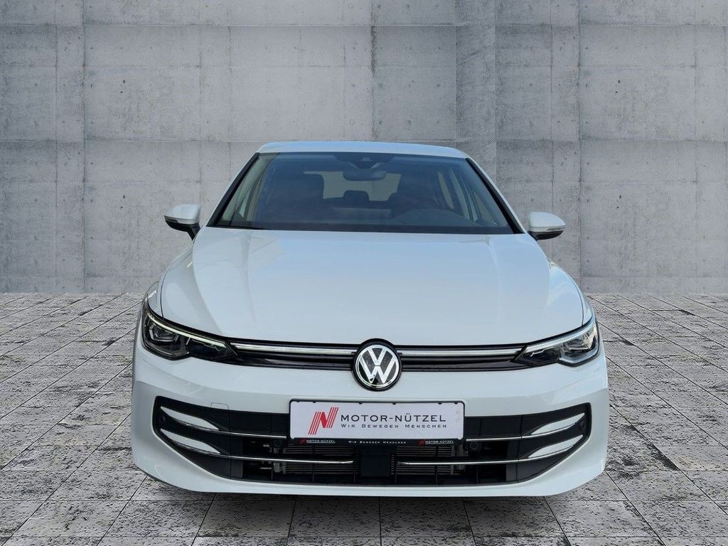 Volkswagen Golf 2025 г. Белый, пробег 10798 км