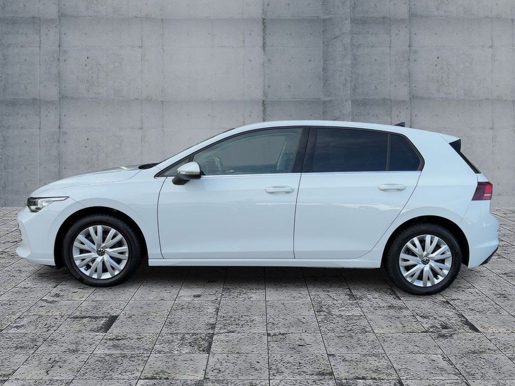 Volkswagen Golf 2025 г. Белый, пробег 10798 км