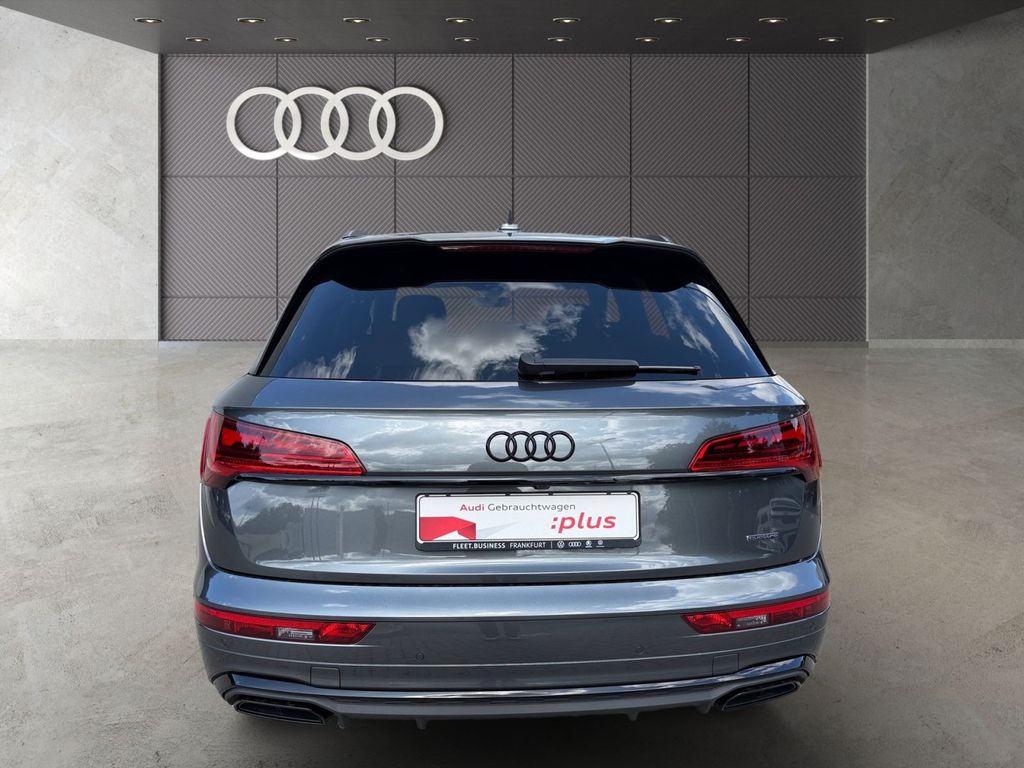 Audi Q5 2024 г. Серый, пробег 30119 км