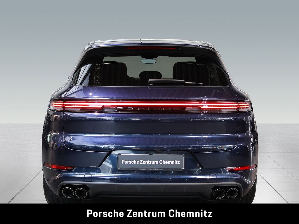 Porsche Cayenne 2025 г. Синий, пробег 12360 км