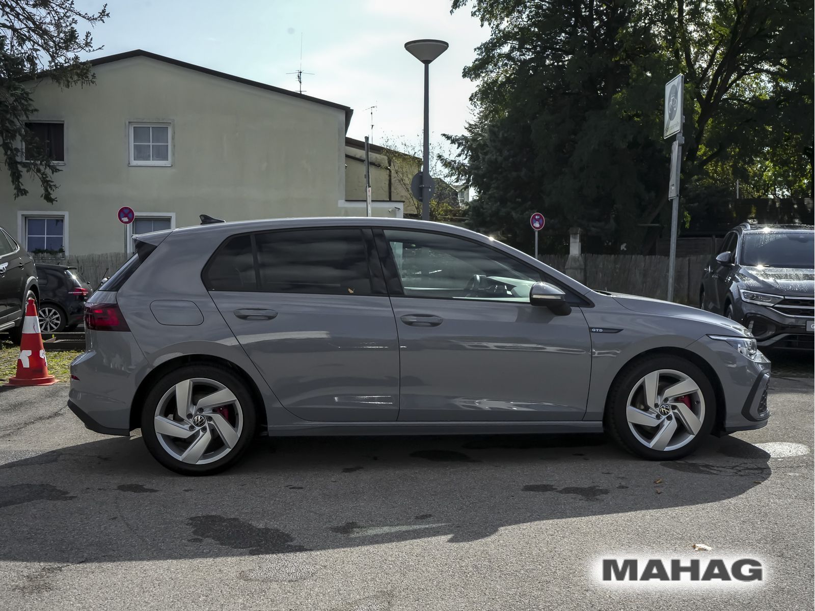 Volkswagen Golf 2023 г. Серый, пробег 52020 км