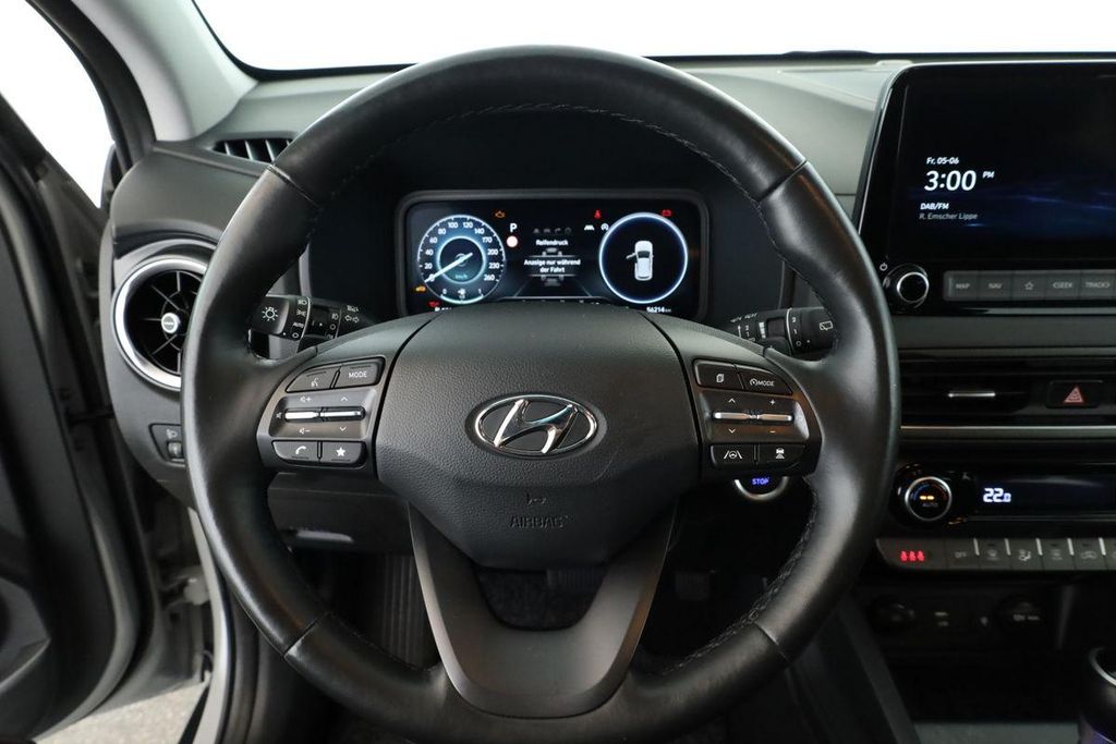 Hyundai Kona 2023 г. Серый, пробег 56500 км