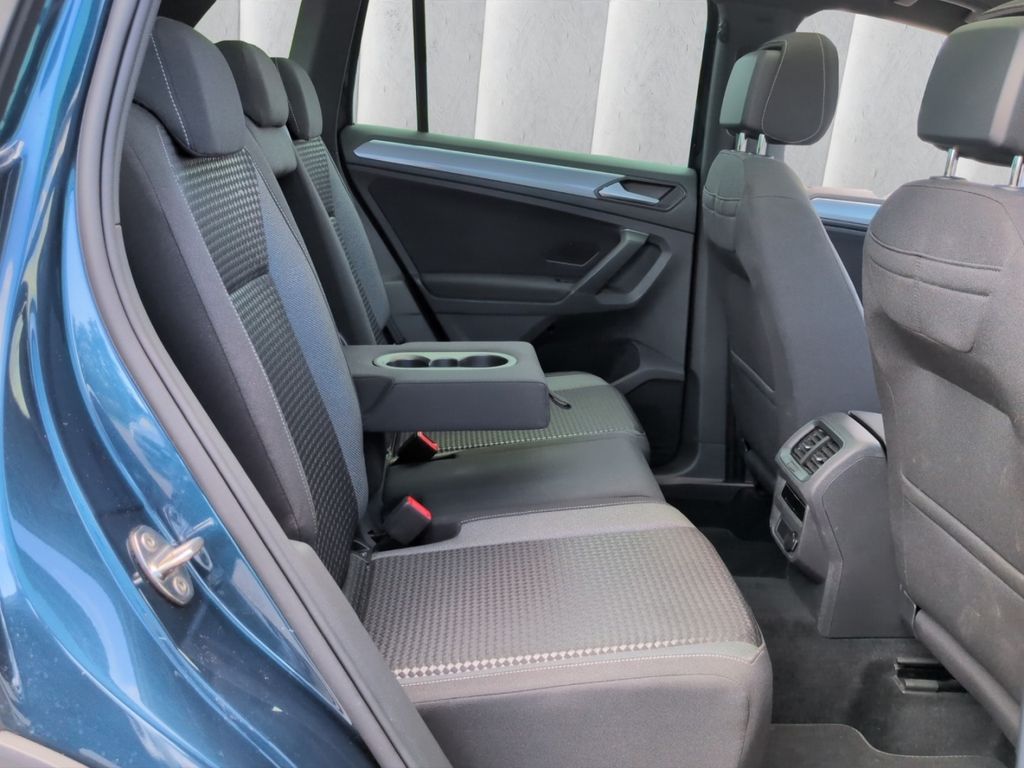 Volkswagen Tiguan 2022 г. Синий, пробег 31906 км