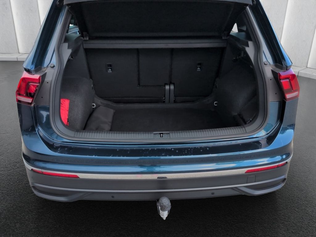 Volkswagen Tiguan 2022 г. Синий, пробег 31906 км