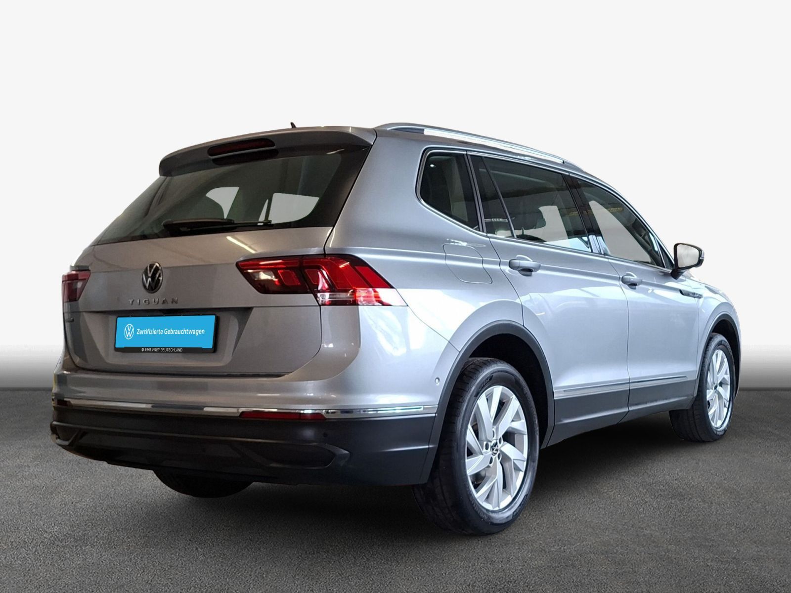 Volkswagen TIGUAN ALLSPACE 2023 г. Серебристый, пробег 56430 км