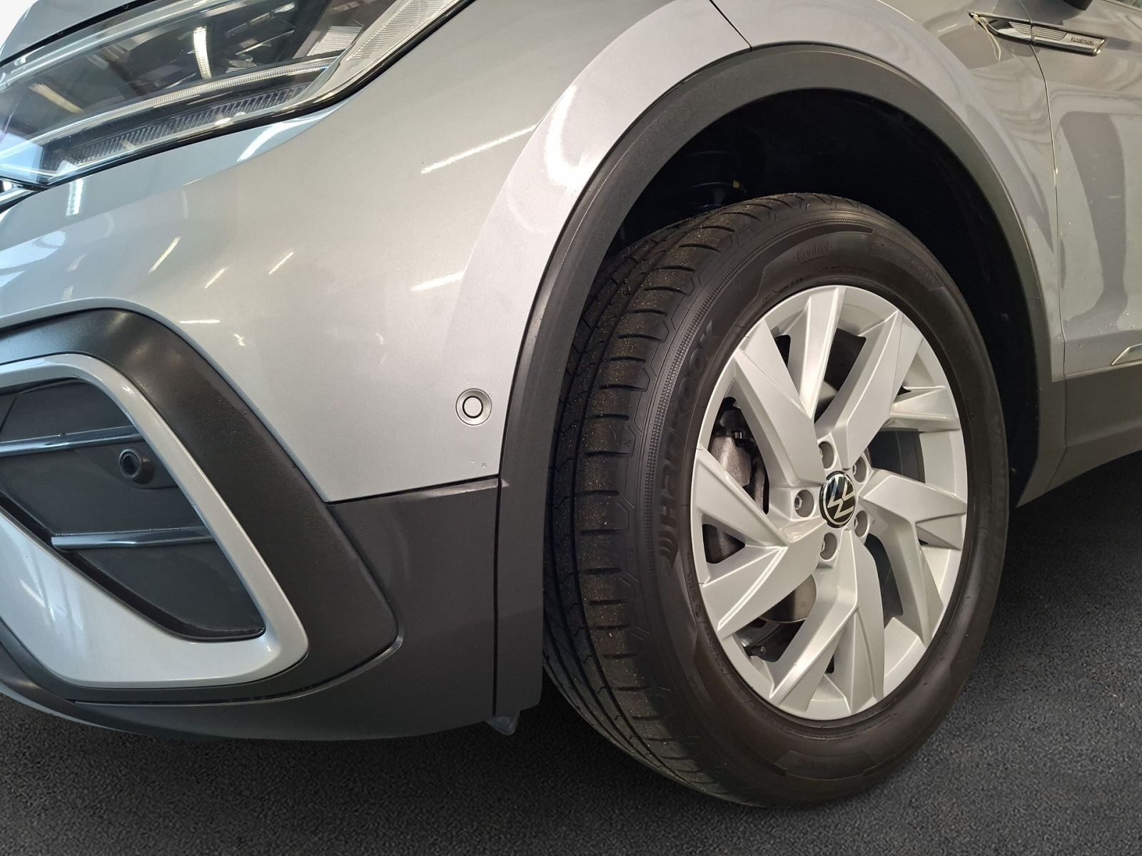 Volkswagen TIGUAN ALLSPACE 2023 г. Серебристый, пробег 56430 км