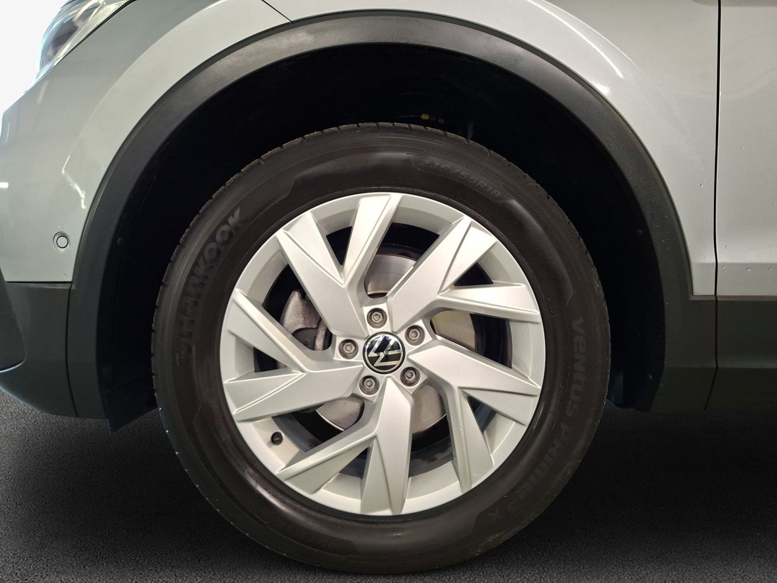 Volkswagen TIGUAN ALLSPACE 2023 г. Серебристый, пробег 56430 км