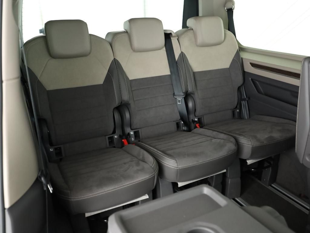 Volkswagen T7 MULTIVAN 2025 г. Чёрный, пробег 16669 км