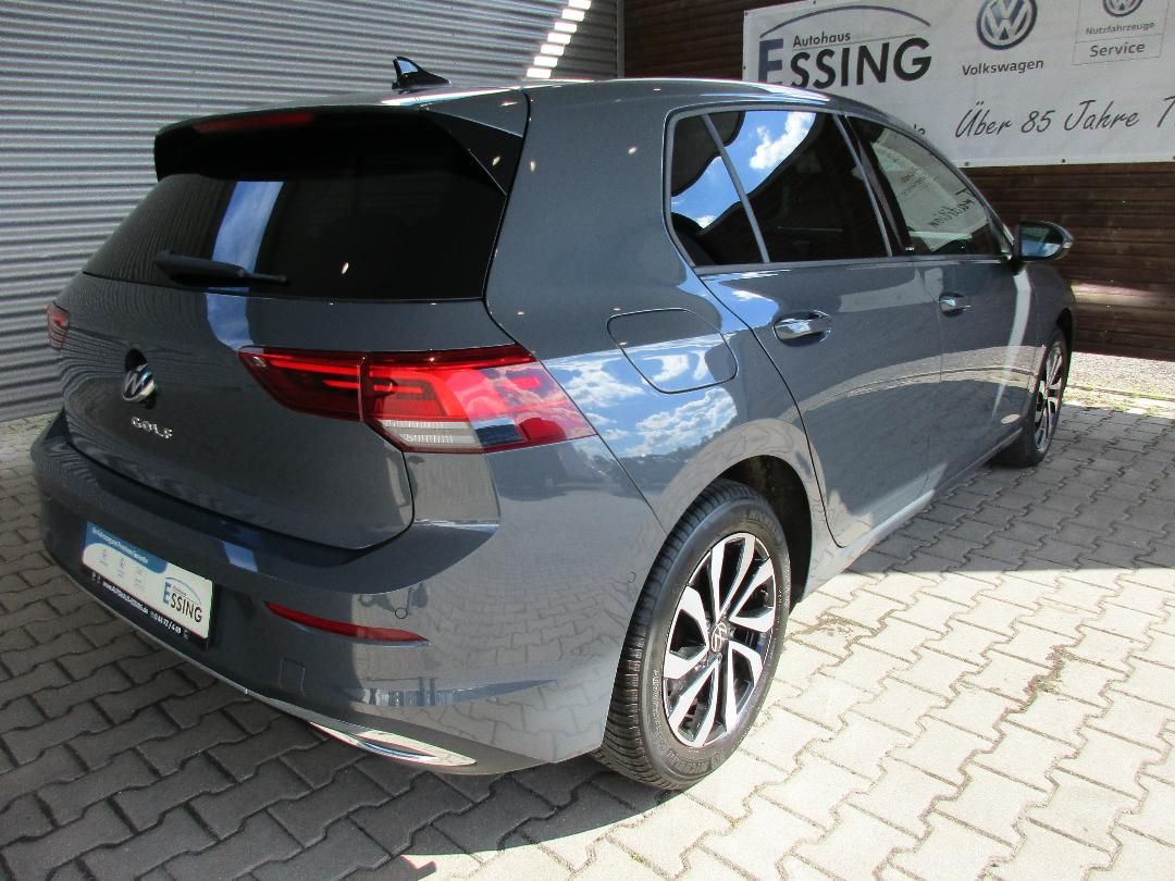 Volkswagen Golf 2022 г. Серый, пробег 45990 км