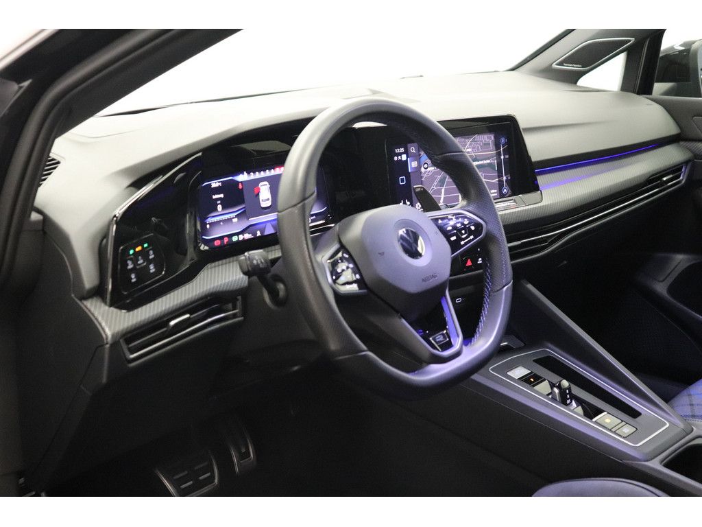 Volkswagen Golf 2022 г. Чёрный, пробег 28800 км