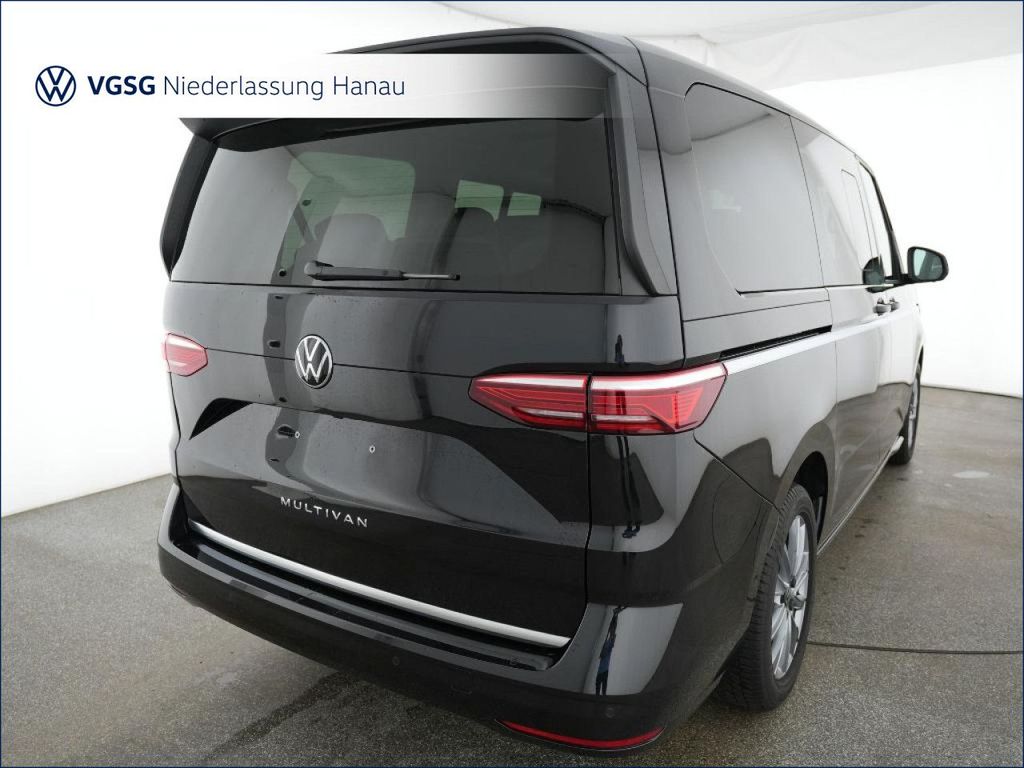 Volkswagen T7 MULTIVAN 2025 г. Чёрный, пробег 21197 км