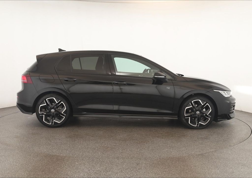 Volkswagen Golf 2025 г. Чёрный, пробег 42900 км