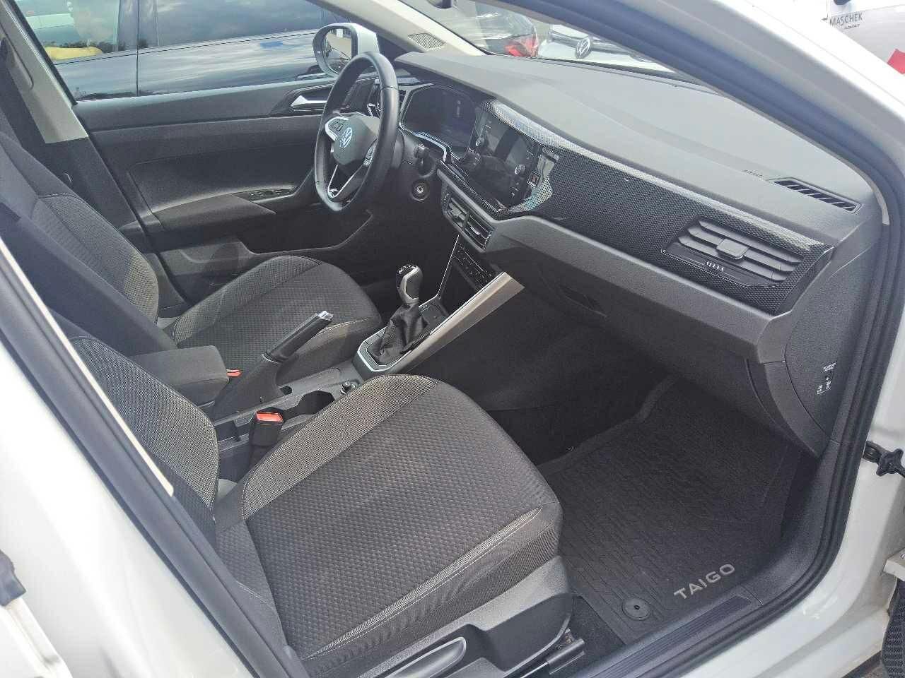 Volkswagen Taigo 2022 г. Белый, пробег 41600 км