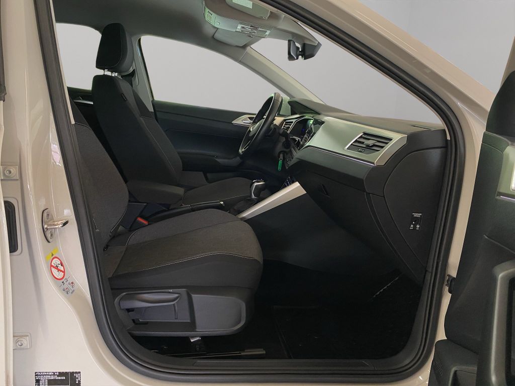 Volkswagen Taigo 2023 г. Серый, пробег 46550 км