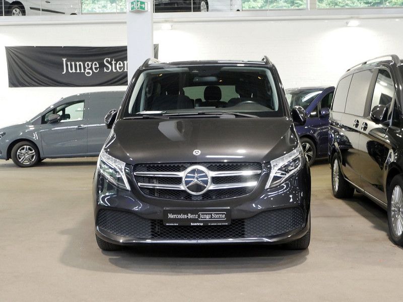 Mercedes-Benz V 220 2021 г. Серый, пробег 48080 км