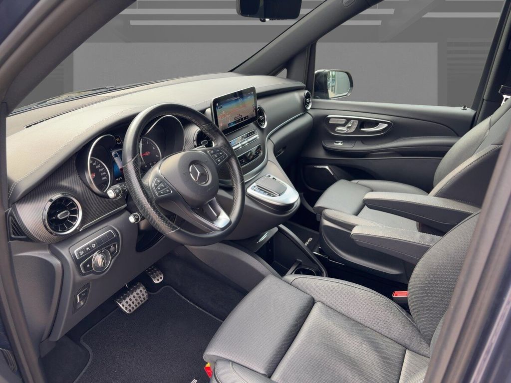 Mercedes-Benz V 300 2023 г. Синий, пробег 57818 км