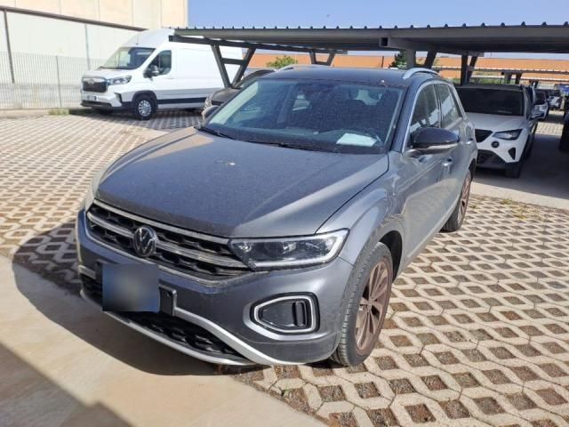 Volkswagen T-Roc 2023 г. Серый, пробег 24994 км